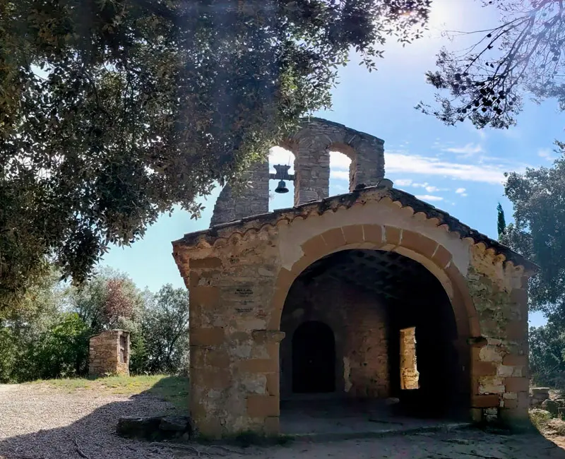 Santa Lena y Sant Roc desde Sant Martí de Llémena